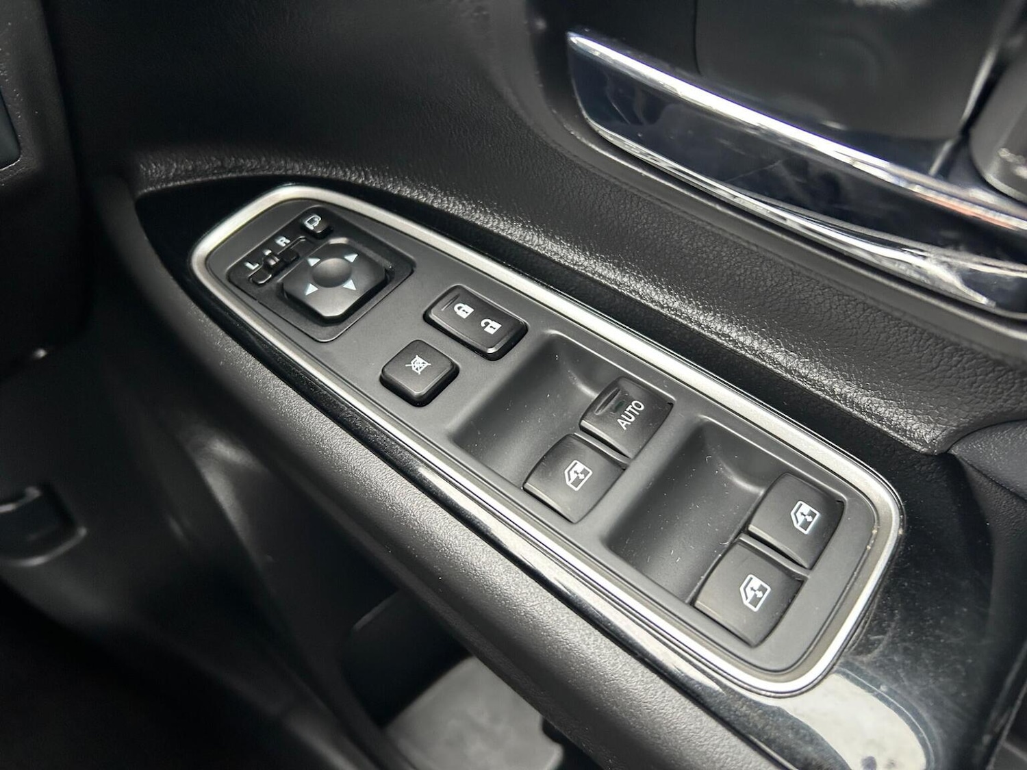 Used Mitsubishi Outlander 2017 for sale - 77938173: Photo 49