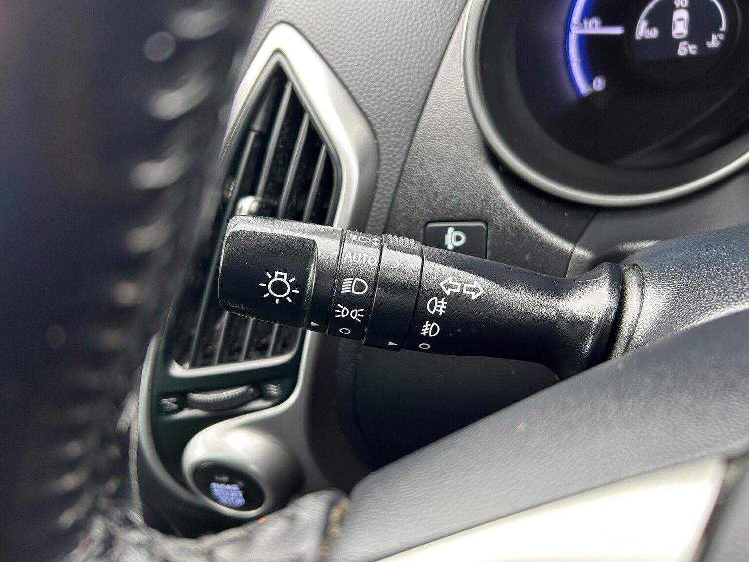 Used Hyundai Ix35 2011 for sale - 77802375: Photo 39