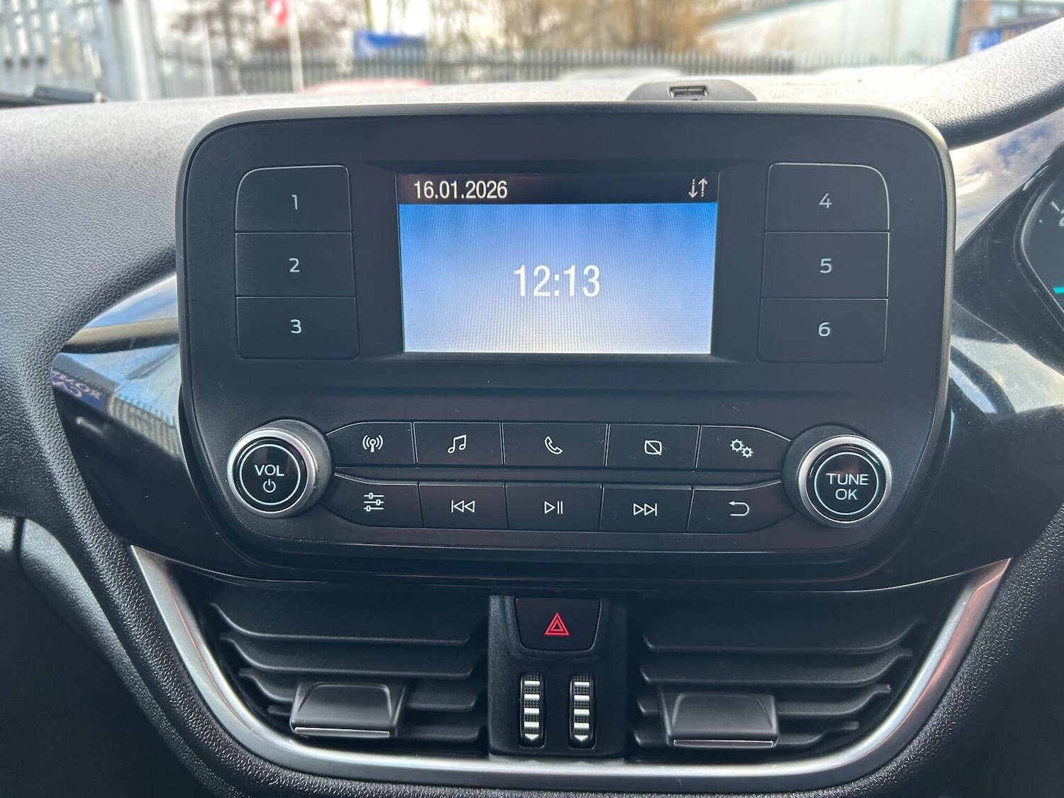 Used Ford Fiesta 2018 for sale - 77937882: Photo 35