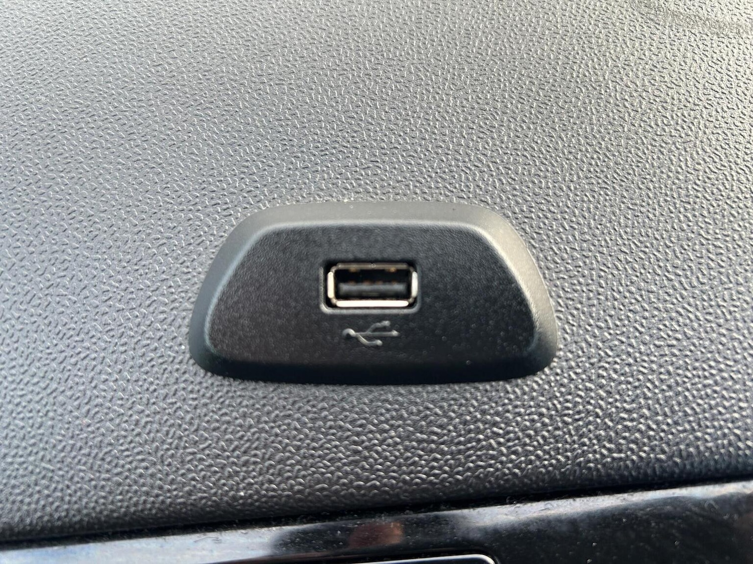 Used Ford Fiesta 2018 for sale - 77937882: Photo 37