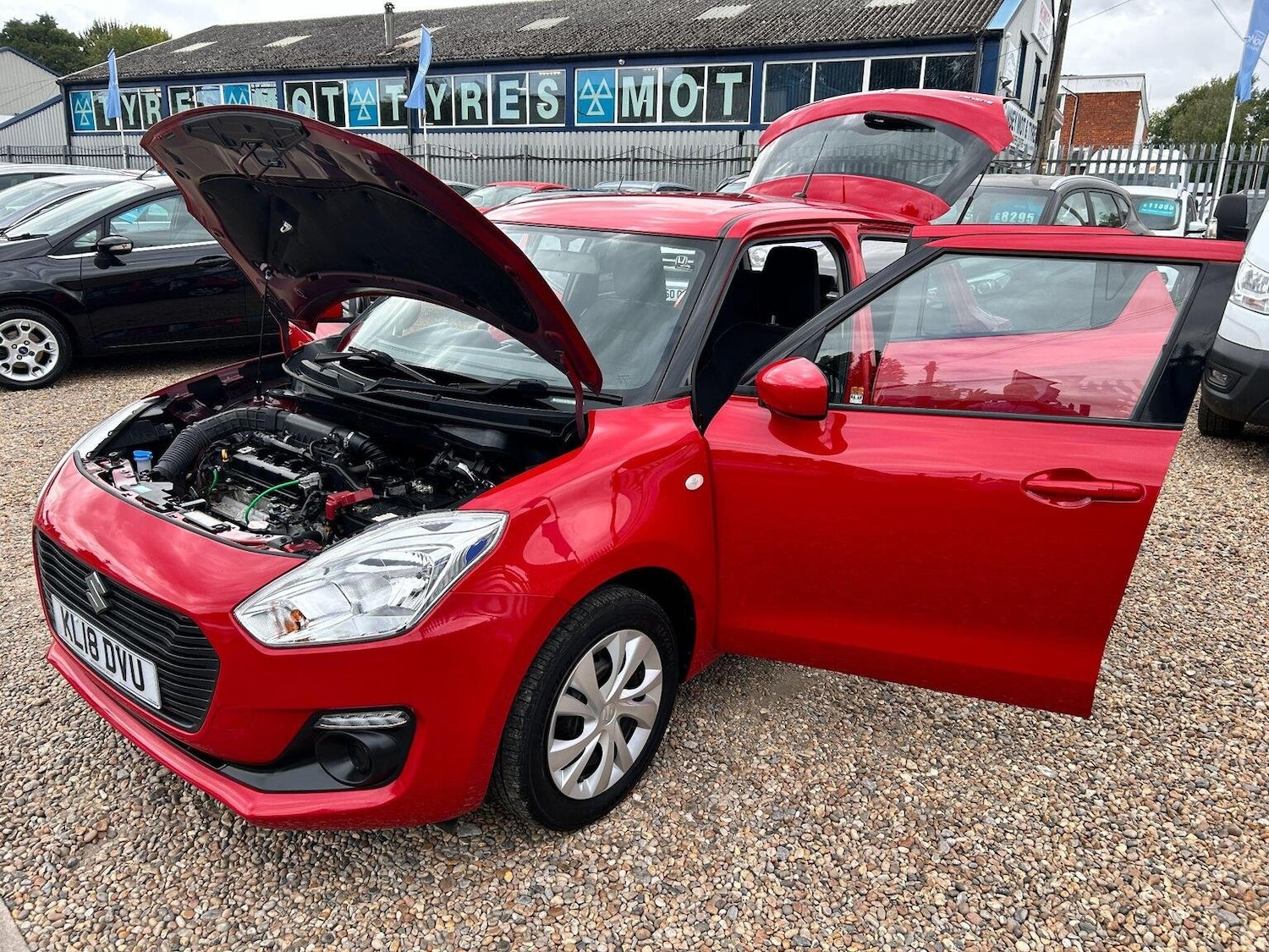 Used Suzuki Swift 2018 for sale - 77802380: Photo 15