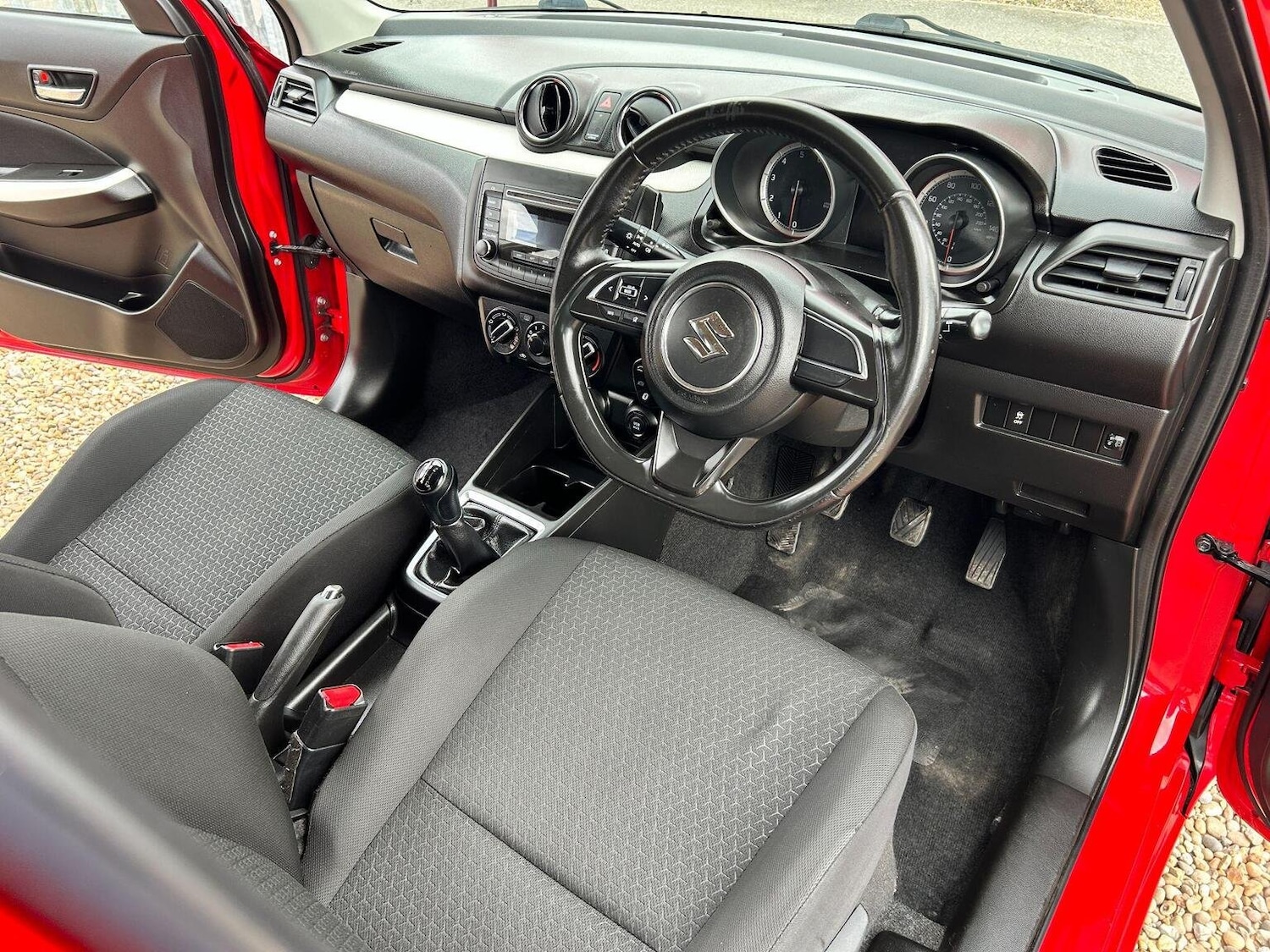 Used Suzuki Swift 2018 for sale - 77802380: Photo 21