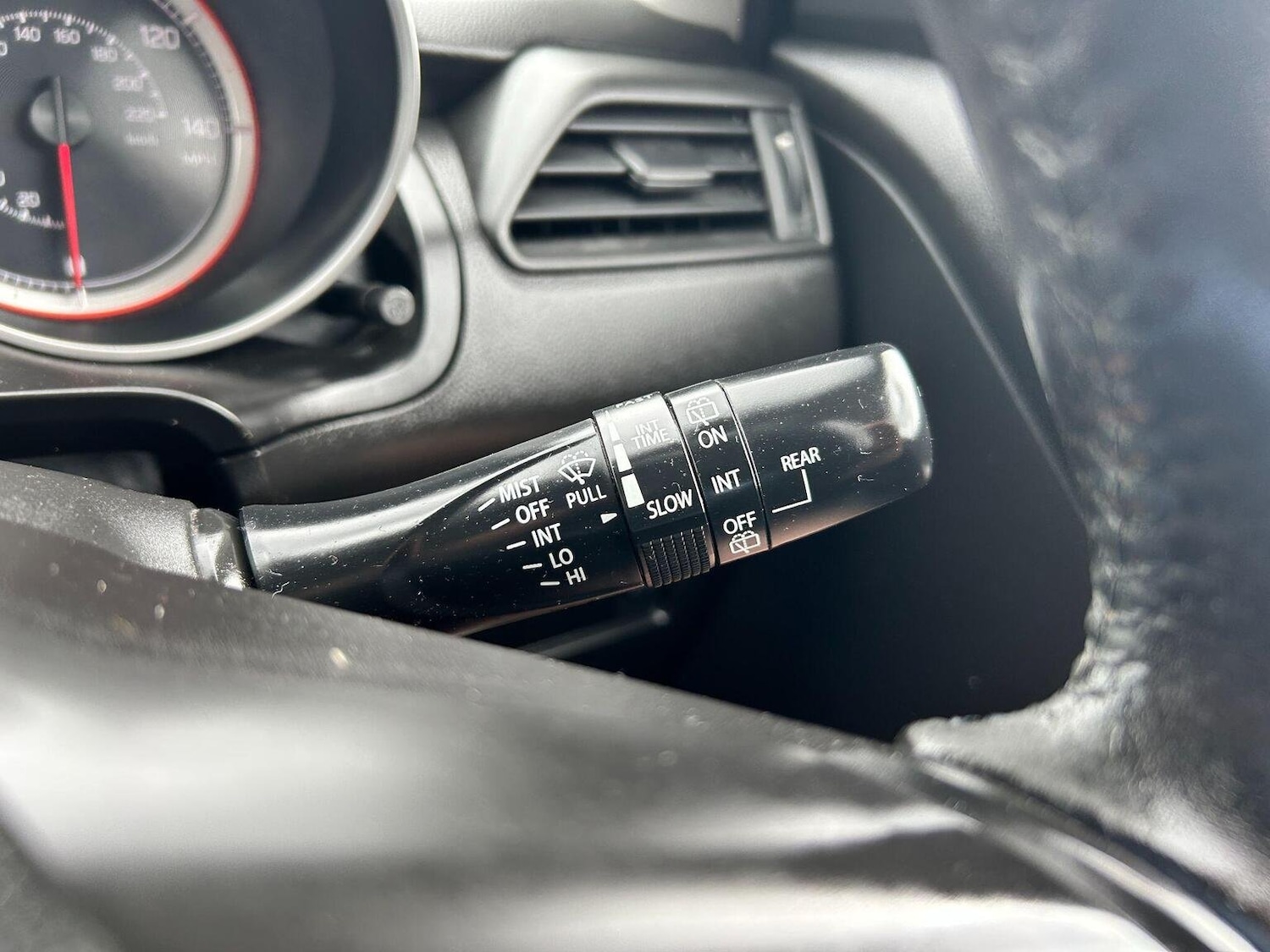 Used Suzuki Swift 2018 for sale - 77802380: Photo 37