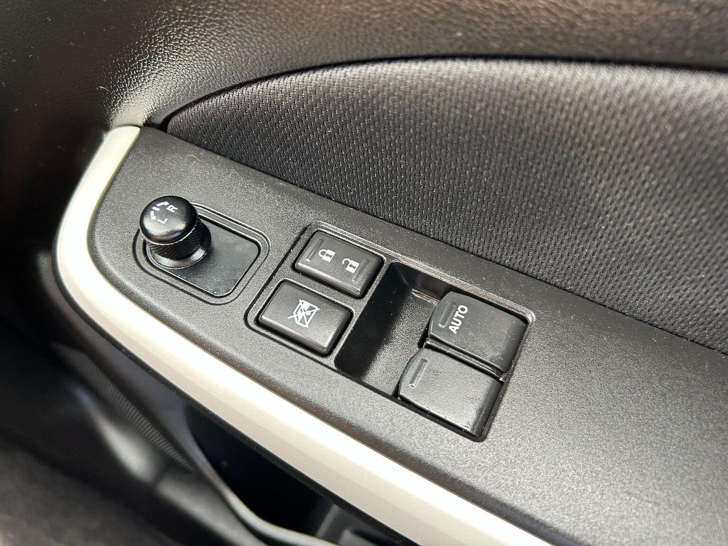 Used Suzuki Swift 2018 for sale - 77802380: Photo 39