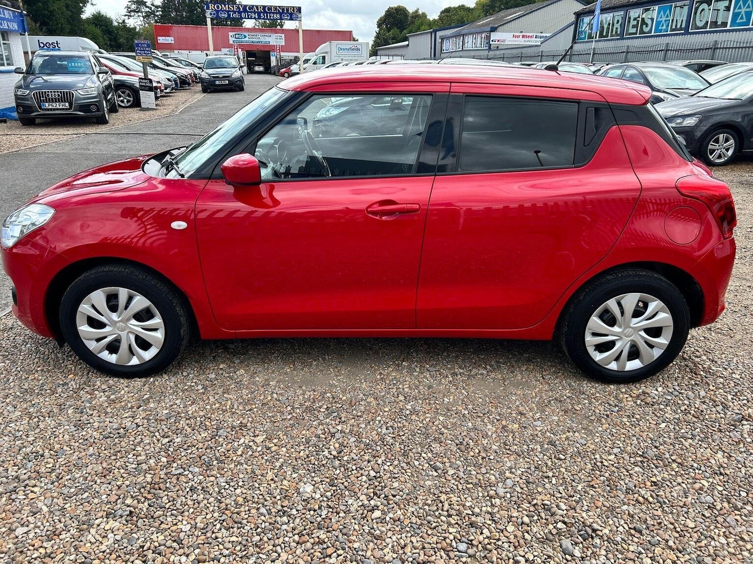 Used Suzuki Swift 2018 for sale - 77802380: Photo 4