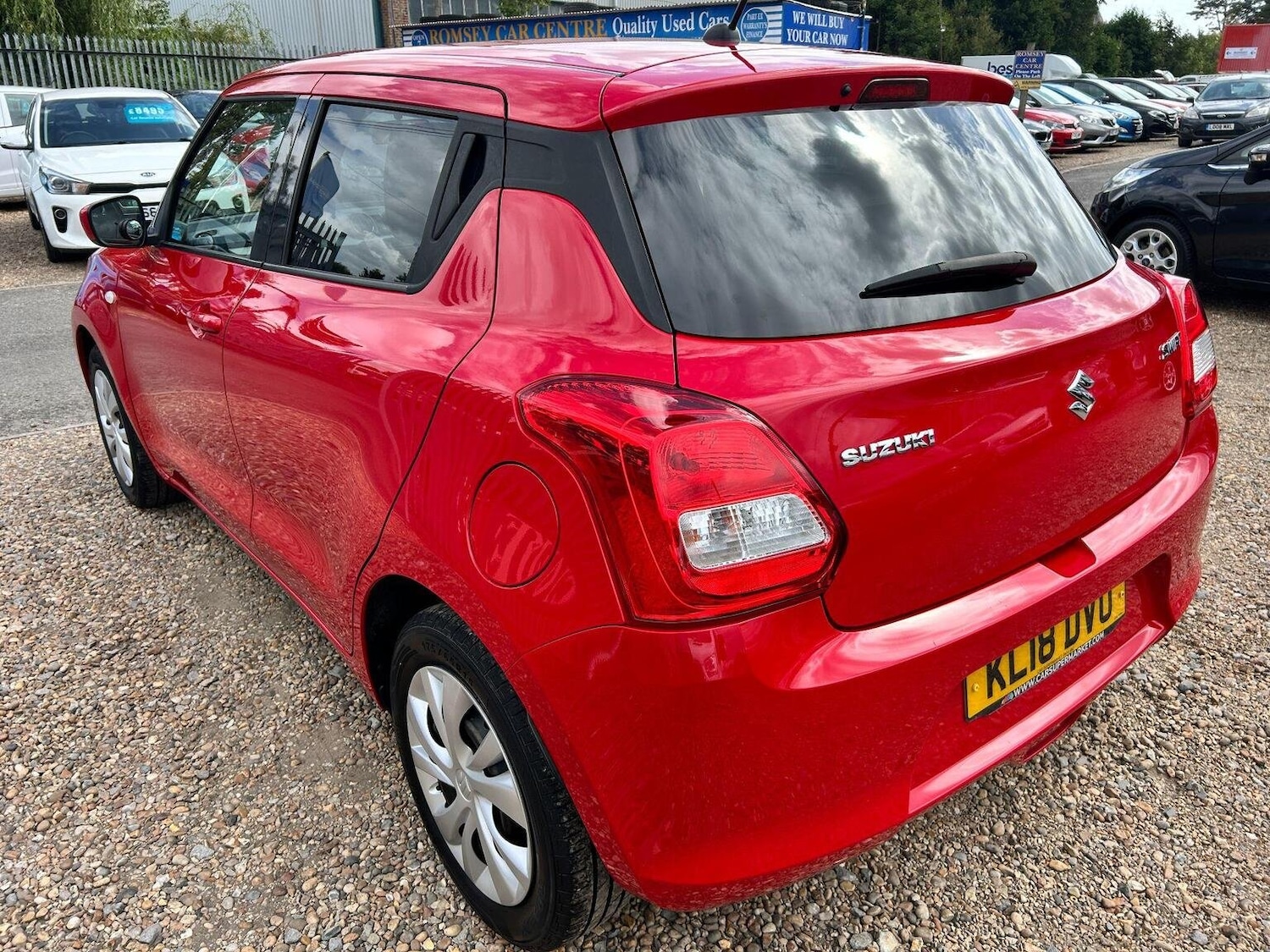 Used Suzuki Swift 2018 for sale - 77802380: Photo 5