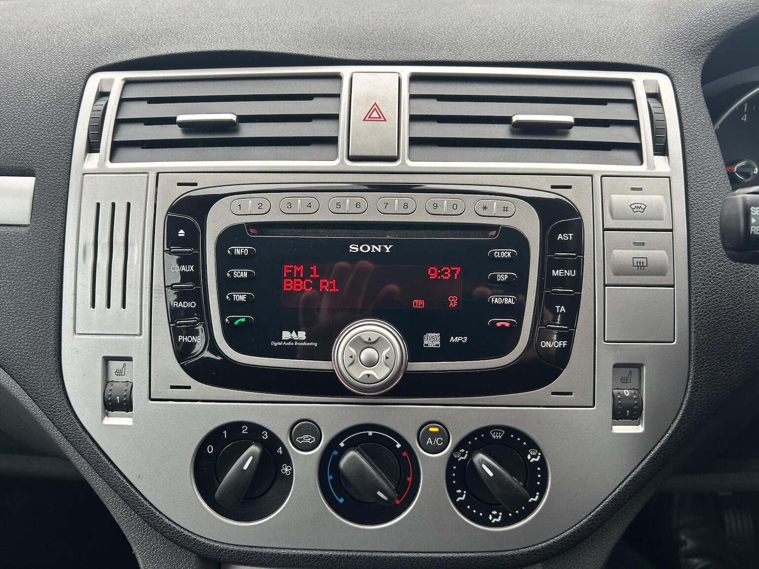 Used Ford C-Max 2010 for sale - 77802358: Photo 30