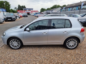 Used Volkswagen Golf 2009 for sale - 78633436: Photo