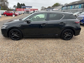 Used Lexus CT 2017 for sale - 78112076: Photo