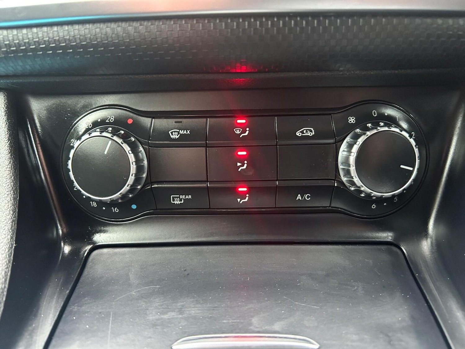 Used Mercedes-Benz A-Class 2014 for sale - 78004542: Photo 36