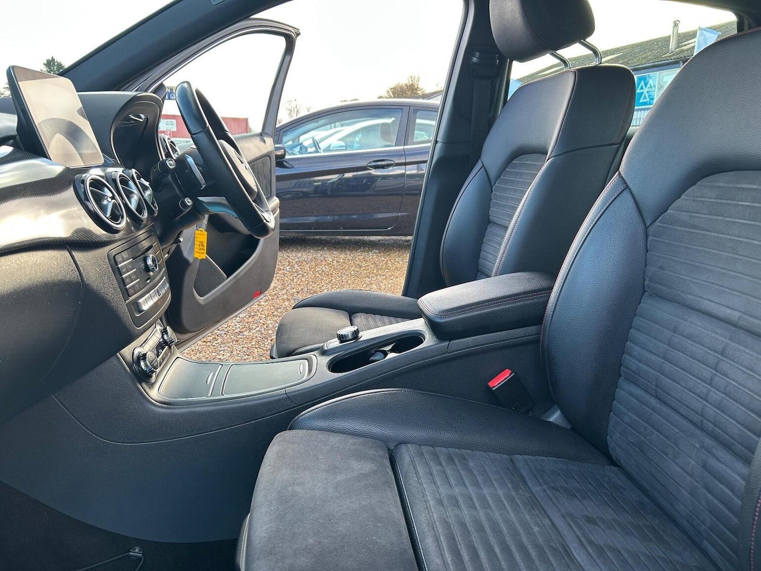 Used Mercedes-Benz B Class 2017 for sale - 77802351: Photo 24