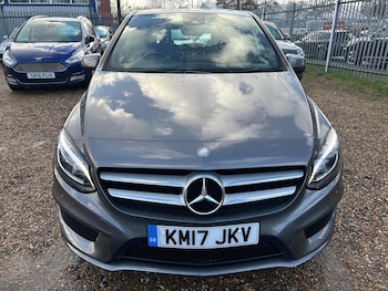 Used Mercedes-Benz B Class 2017 for sale - 77802351: Photo