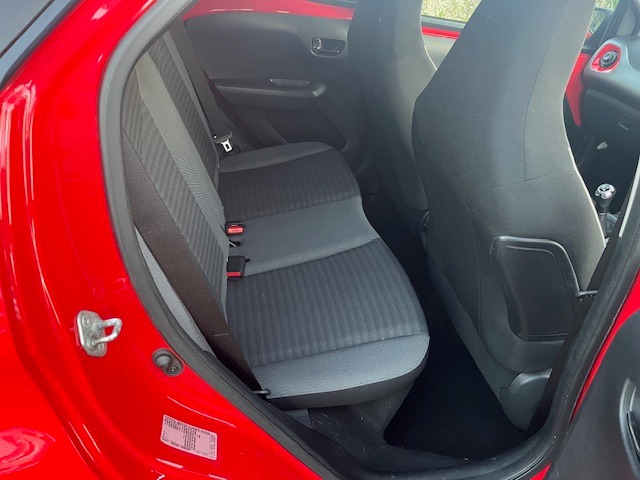 Used Toyota AYGO 2019 for sale - 76699562: Photo 11