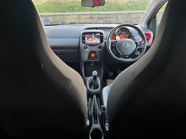 Used Toyota AYGO 2019 for sale - 76699562: Photo 8