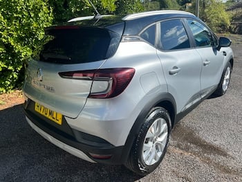 Used Renault Captur 2020 for sale - 79652878: Photo