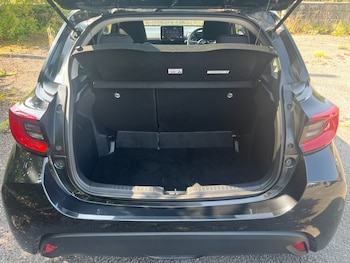 Used Toyota Yaris 2023 for sale - 79241787: Photo