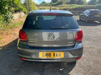 Used Volkswagen Polo 2016 for sale - 79656784: Photo