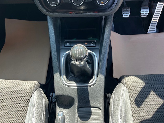 Used Volkswagen Scirocco 2017 for sale - 77643638: Photo 10