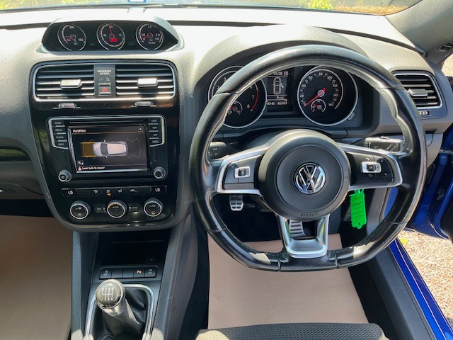 Used Volkswagen Scirocco 2017 for sale - 77643638: Photo 14