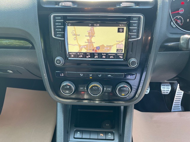 Used Volkswagen Scirocco 2017 for sale - 77643638: Photo 7