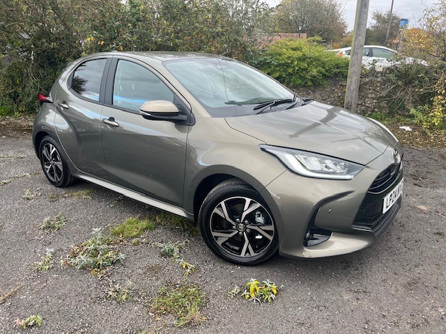 Used Toyota Yaris 2024 for sale - 76302592: Photo 1