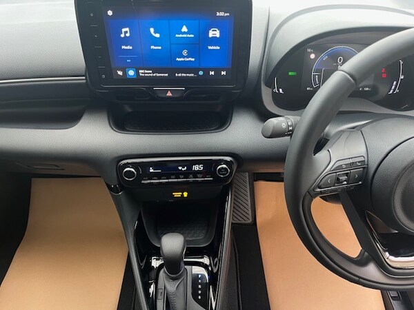 Used Toyota Yaris 2024 for sale - 76302592: Photo 11