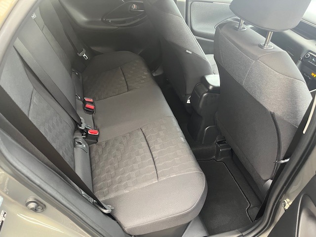 Used Toyota Yaris 2024 for sale - 76302592: Photo 15