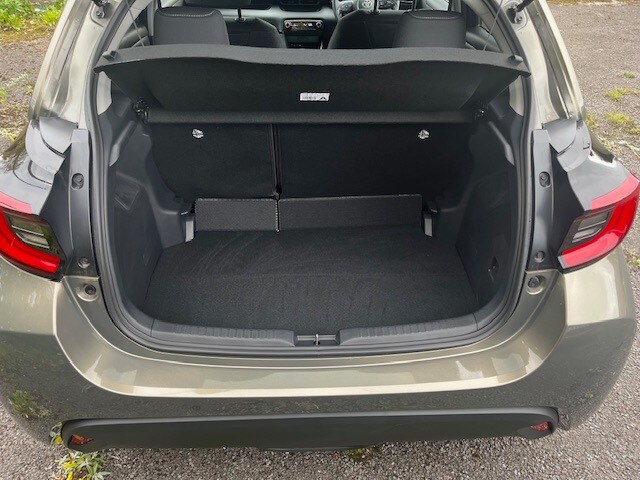 Used Toyota Yaris 2024 for sale - 76302592: Photo 18