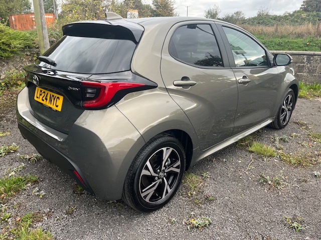 Used Toyota Yaris 2024 for sale - 76302592: Photo 2