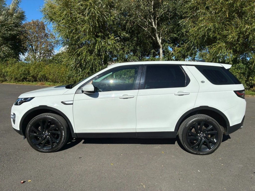 Used Land Rover Discovery Sport 2016 for sale - 76068729: Photo 2