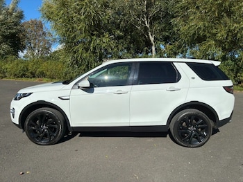 Used Land Rover Discovery Sport 2016 for sale - 76068729: Photo 2