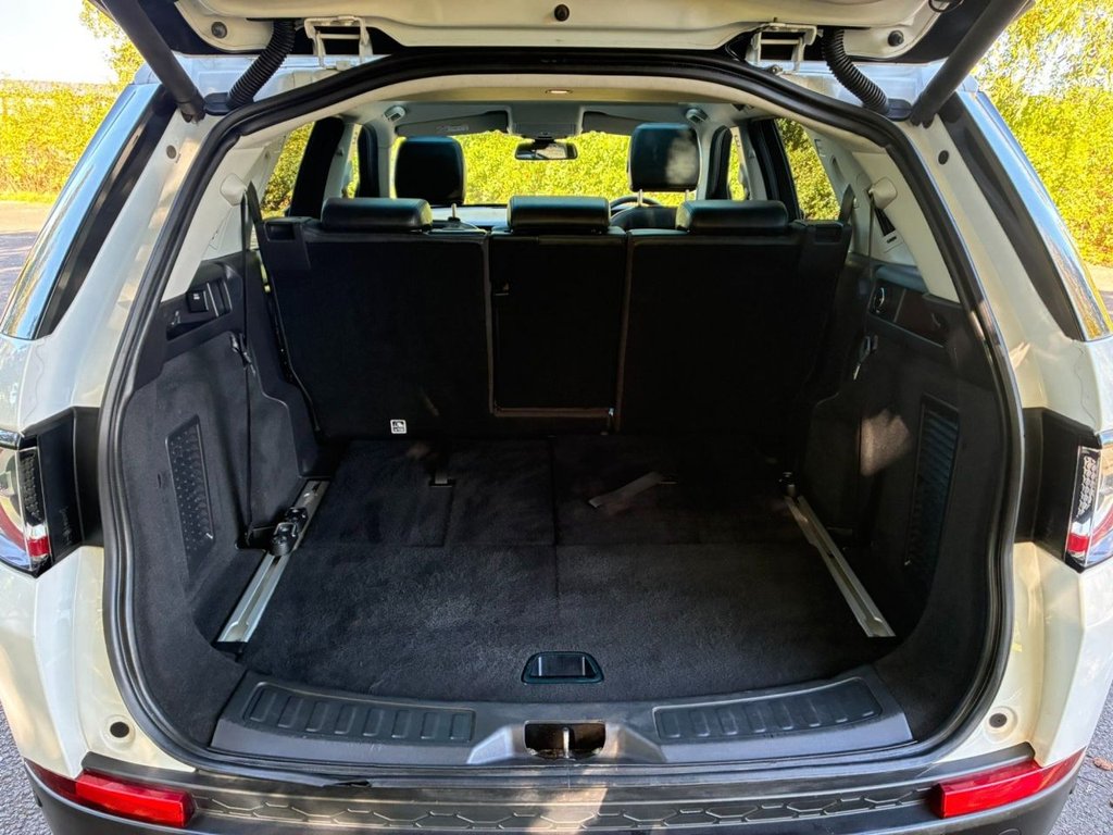 Used Land Rover Discovery Sport 2016 for sale - 76068729: Photo 40
