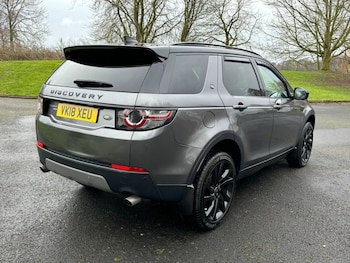 Used Land Rover Discovery Sport 2018 for sale - 77463894: Photo