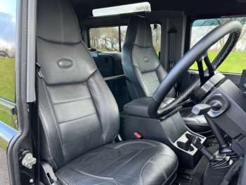 Used Land Rover Defender 2015 for sale - 73690866: Photo
