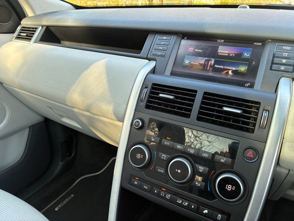 Used Land Rover Discovery Sport 2016 for sale - 76510035: Photo 16