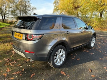 Used Land Rover Discovery Sport 2016 for sale - 76510035: Photo