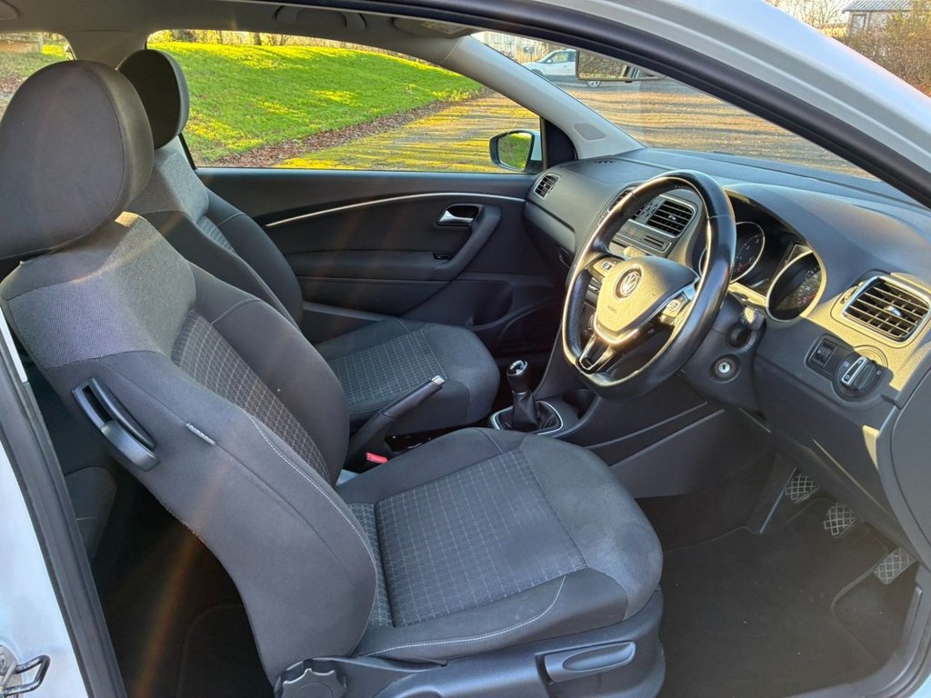 Used Volkswagen Polo 2015 for sale - 76642833: Photo 11