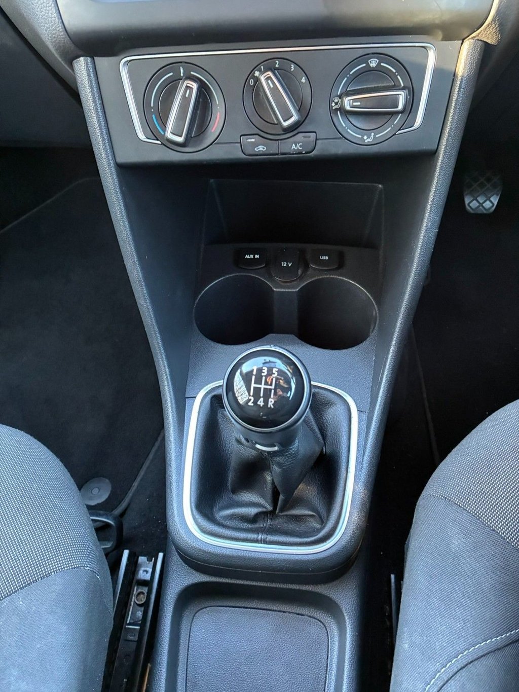 Used Volkswagen Polo 2015 for sale - 76642833: Photo 20