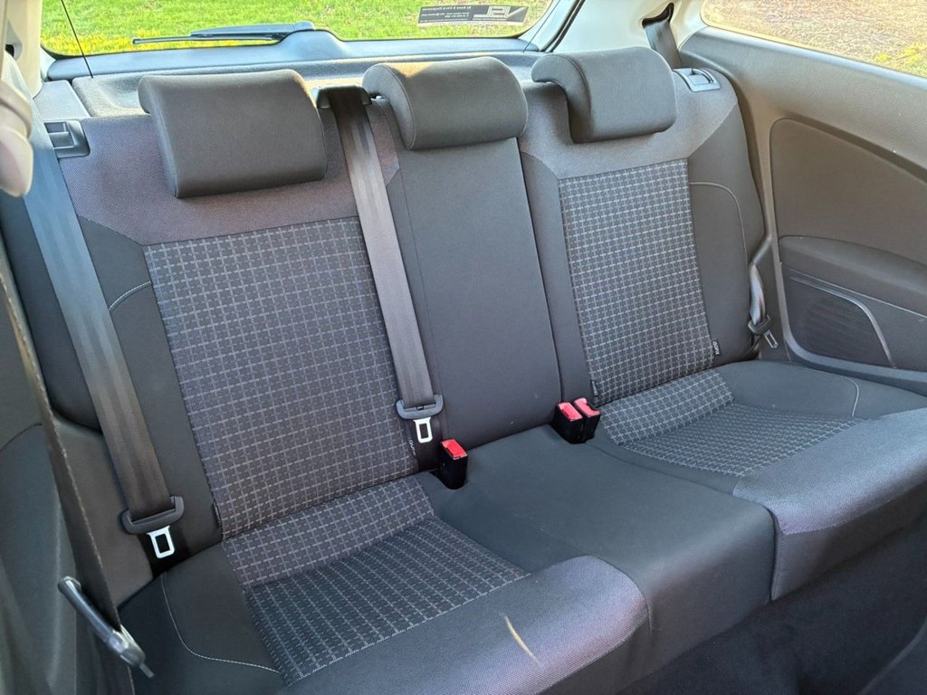 Used Volkswagen Polo 2015 for sale - 76642833: Photo 22