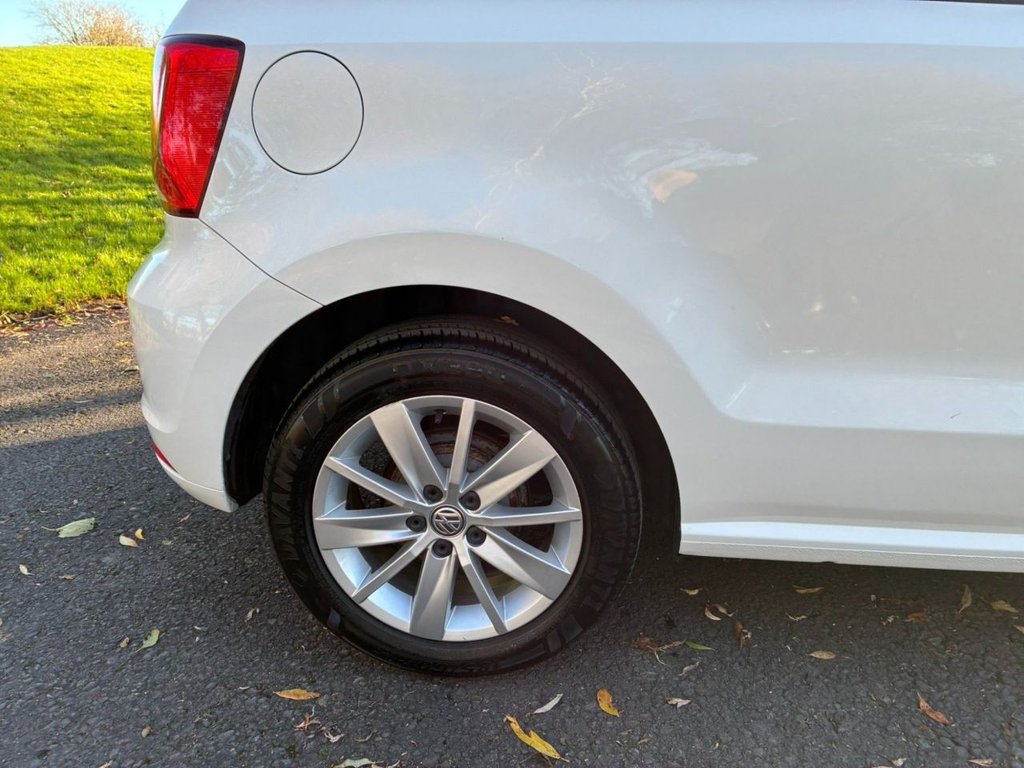 Used Volkswagen Polo 2015 for sale - 76642833: Photo 29