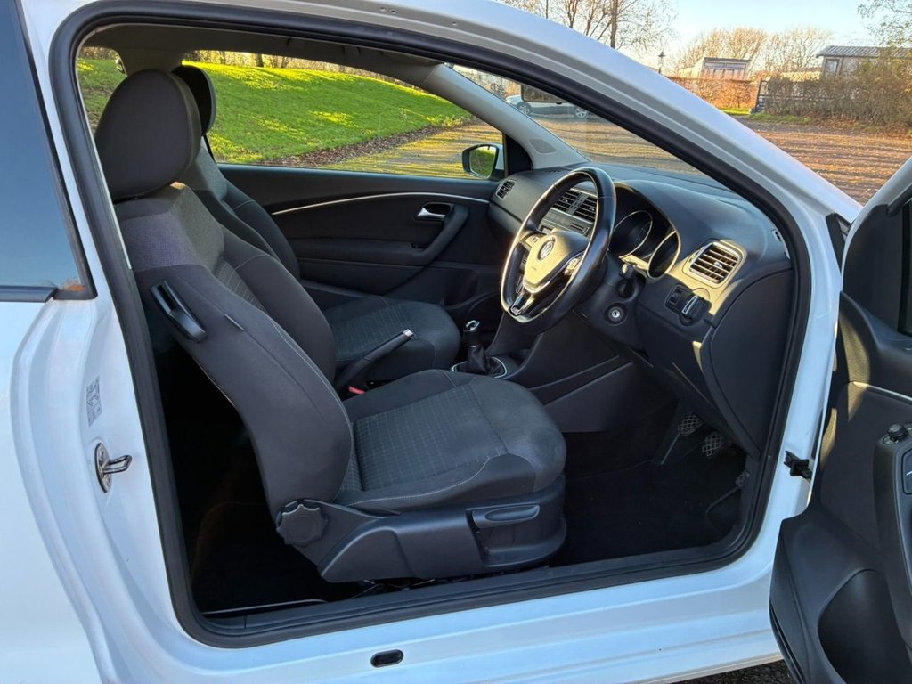 Used Volkswagen Polo 2015 for sale - 76642833: Photo 3