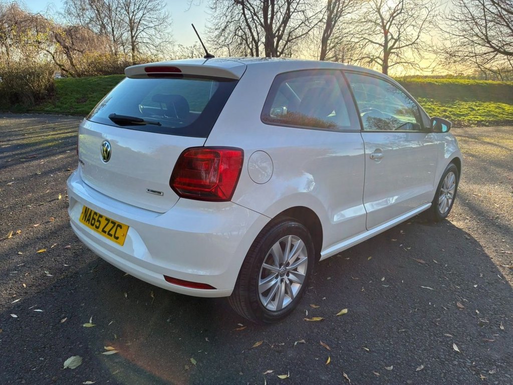 Used Volkswagen Polo 2015 for sale - 76642833: Photo 4