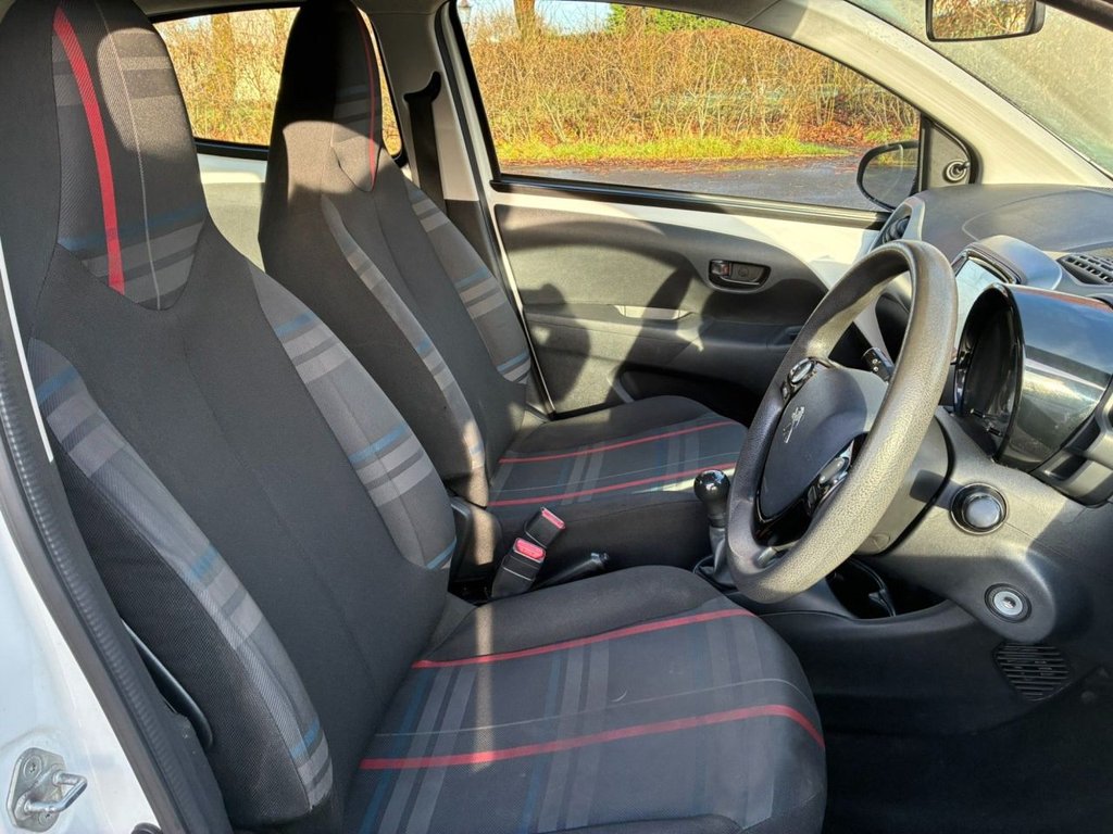 Used Peugeot 108 2014 for sale - 76973881: Photo 15