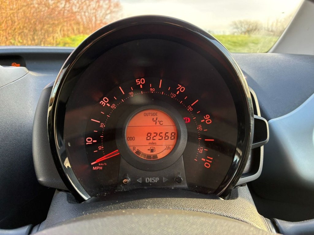 Used Peugeot 108 2014 for sale - 76973881: Photo 16