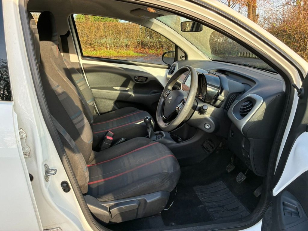 Used Peugeot 108 2014 for sale - 76973881: Photo 3