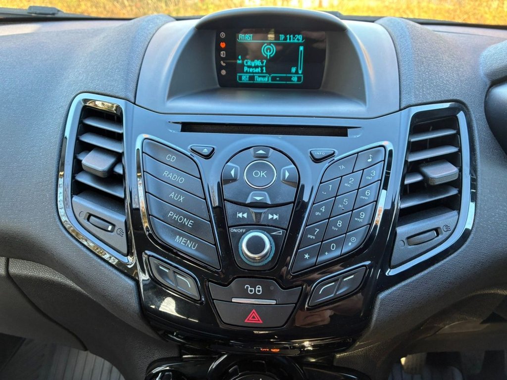 Used Ford Fiesta 2015 for sale - 76604948: Photo 15