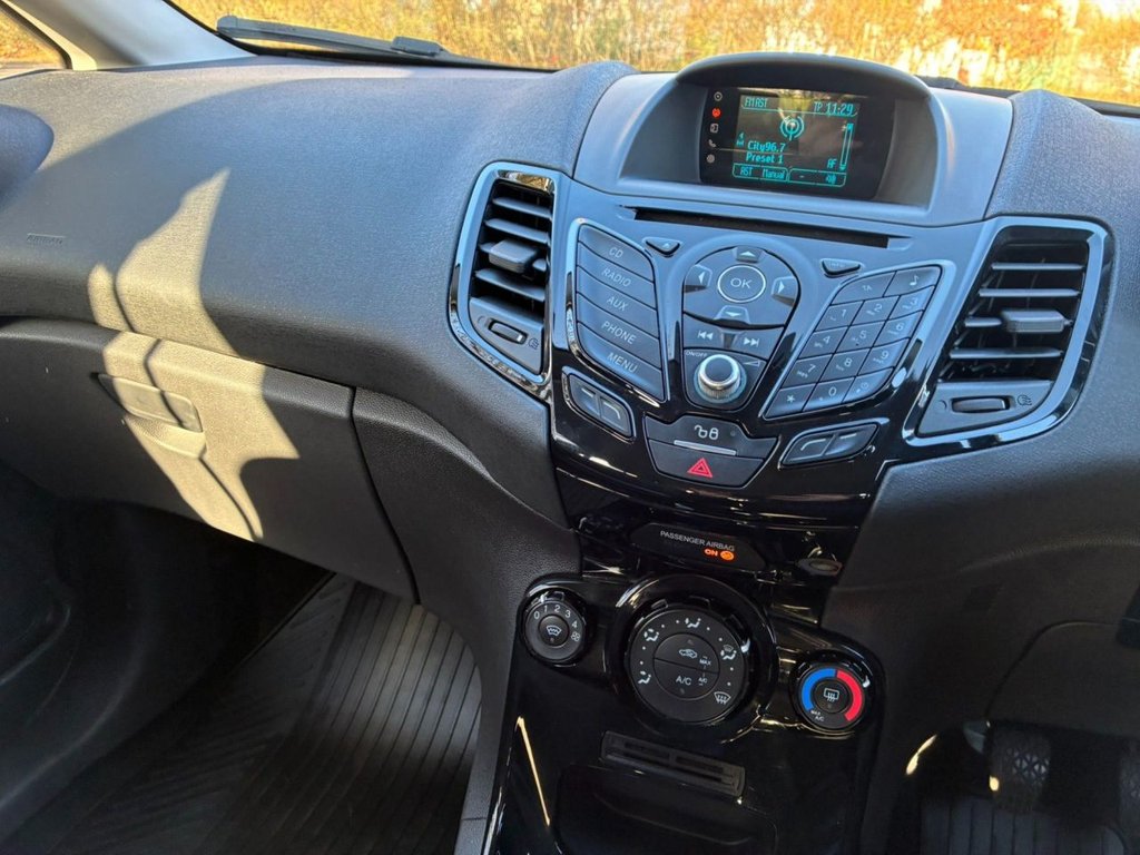 Used Ford Fiesta 2015 for sale - 76604948: Photo 17