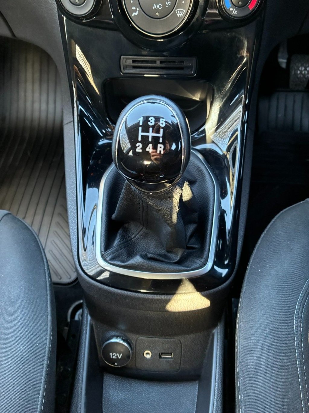 Used Ford Fiesta 2015 for sale - 76604948: Photo 18