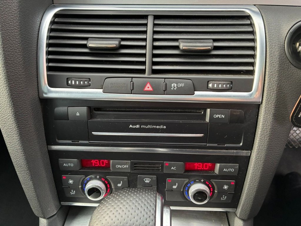 Used Audi Q7 2011 for sale - 76973877: Photo 21