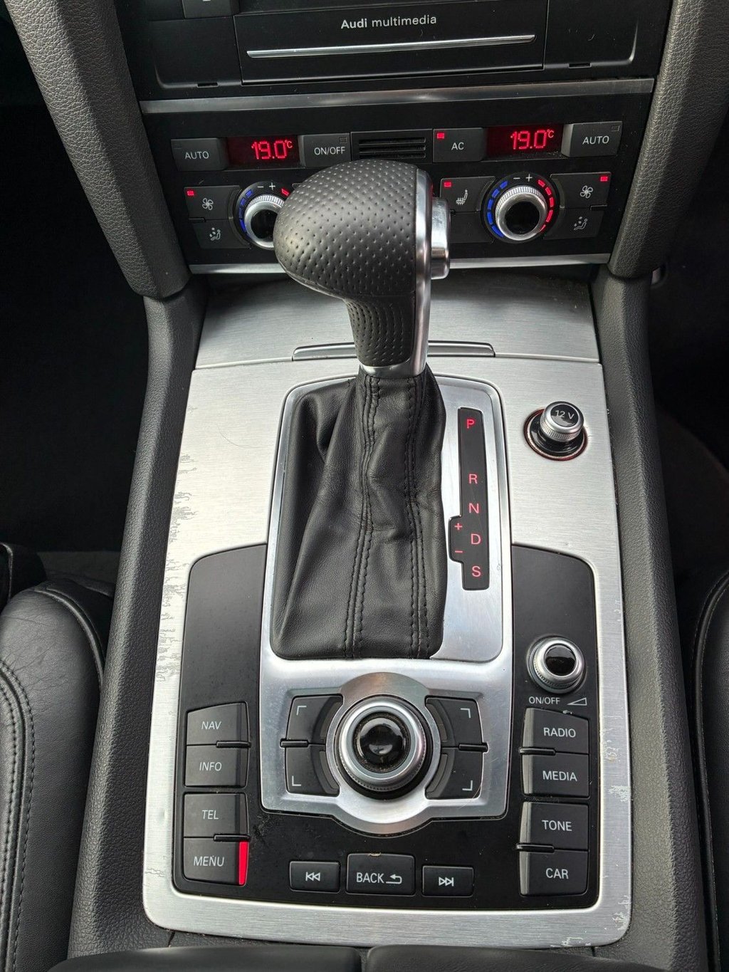 Used Audi Q7 2011 for sale - 76973877: Photo 22